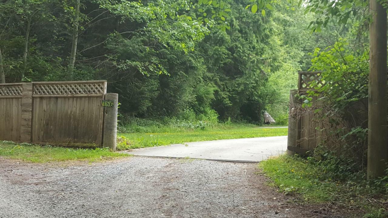 Roberts Creek A Tiny Escapeヴィラ エクステリア 写真